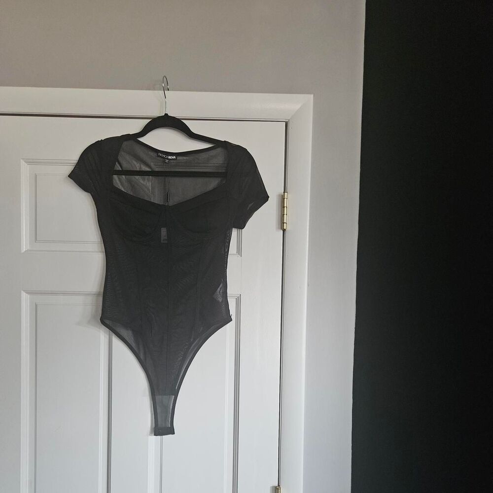 Fashion-nova Women's Black Bodysuit - Picture 2 of 3